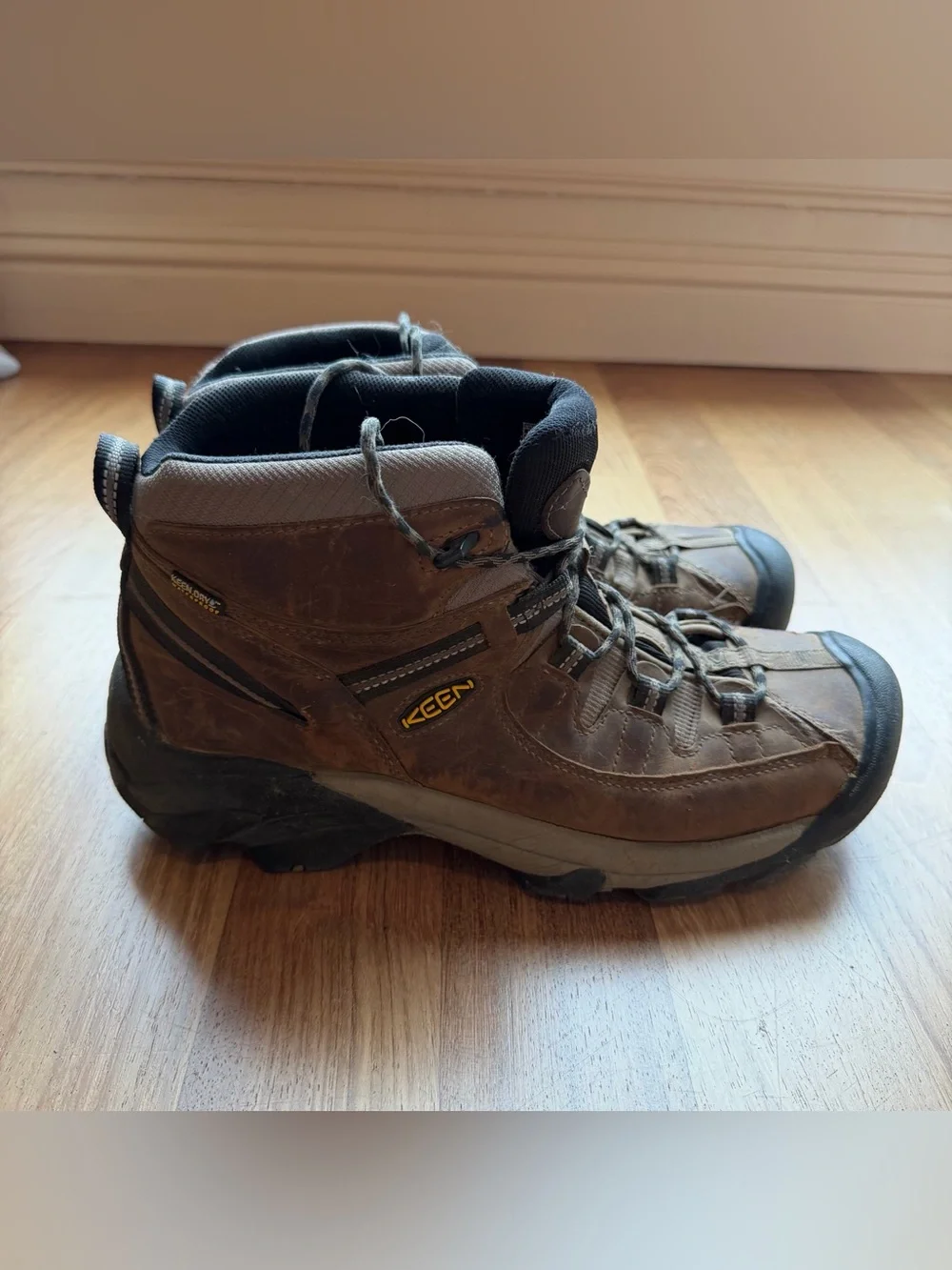 KEEN Brown and Black Men's Waterproof Leather Hiking Boots